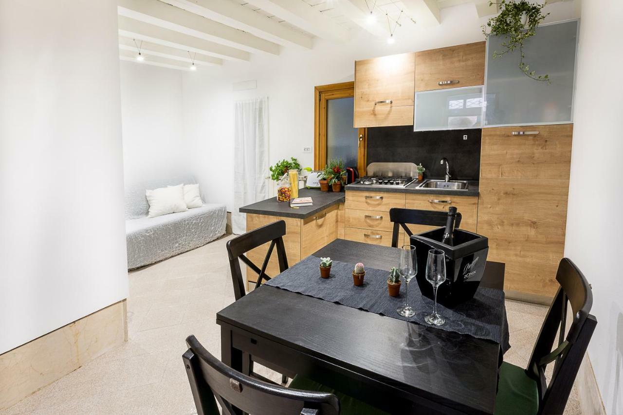Ca Biennale, Respirare La Autentica! Appartement Venetië